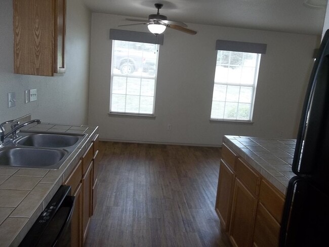 2318 Sailing Way