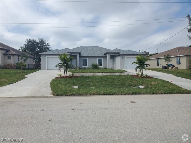 Building Photo - 3418 SW 17th Ave Rental