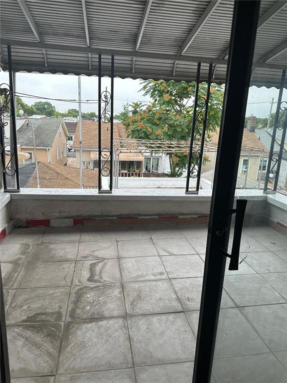 Photo - 930 E 89th St Unidad 2nd Floor