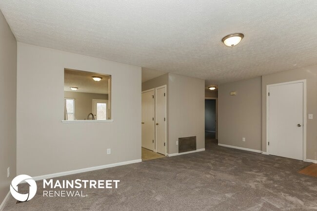 Photo - 2079 Queens Meadow Ln