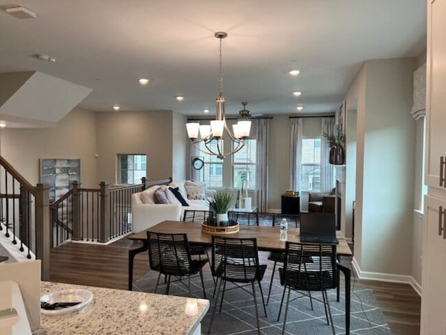 Photo - 209 Commons Ave