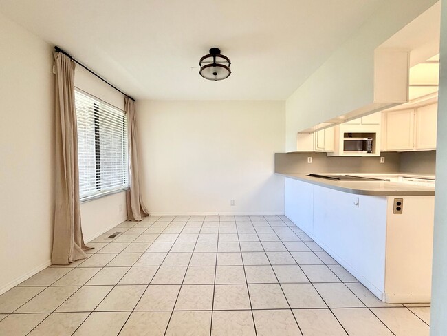 Photo - 8758 Oak Park Cir