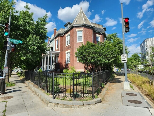 Photo - 3647 New Hampshire Ave NW