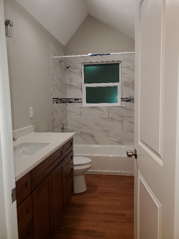 Photo - 1240 Elmira St