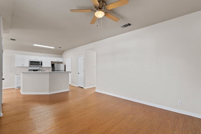 Photo - 3301 El Salido Pkwy Unidad 1