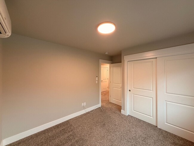 1156-1158 Rifle Range St Unit 1158
