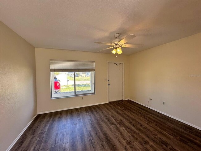 Photo - 5329 Malamin Rd