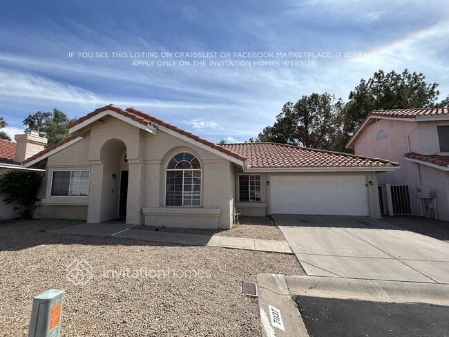 Building Photo - 7037 N 28th Dr Rental