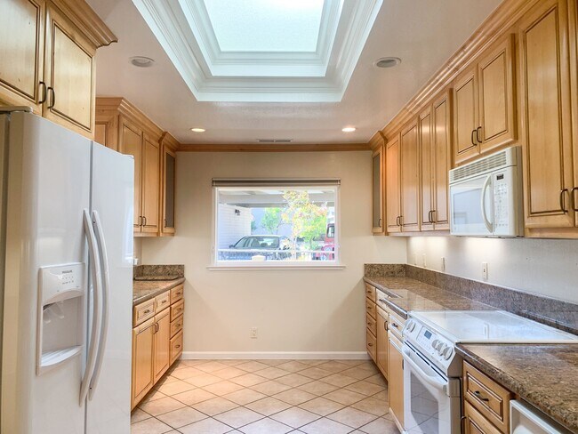 Photo - 15400 Winchester Blvd