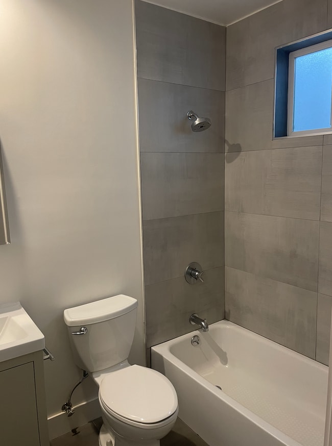 Photo - Single bedroom in beautiful Bernal Heights! Unit A3