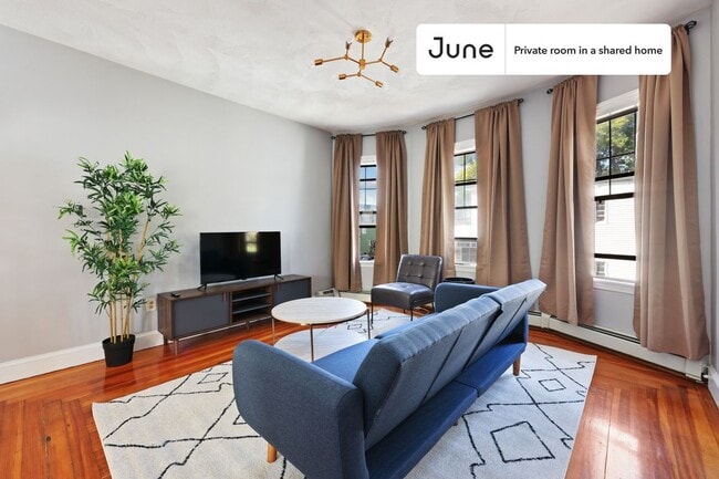 Photo - Room in Shared 4 bed/1 bath home Unit D