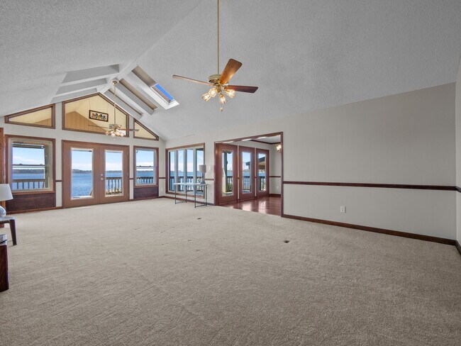 Photo - 138 White Oak Bluff Rd