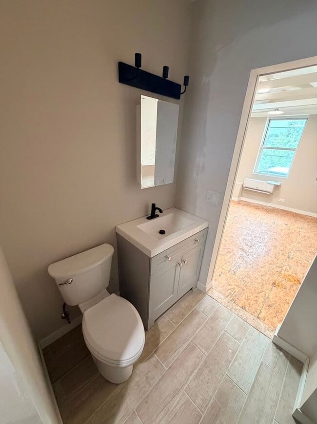 Photo - 2501 W Cortland St Unit 3