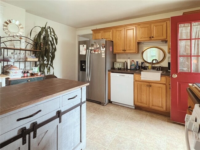 Photo - 7 Country Club Dr