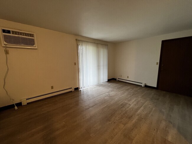 Photo - 2760 Humboldt Rd