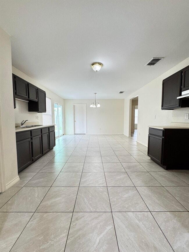 Photo - 209 Mescalero Dr