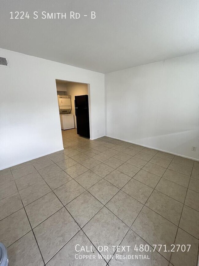 Photo - 1224 S Smith Rd Unit B