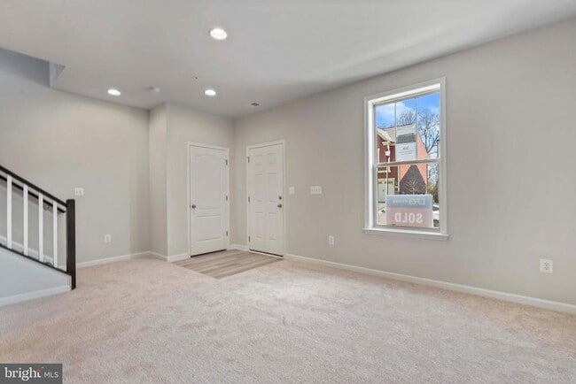 Photo - 1727 Evansberry Dr