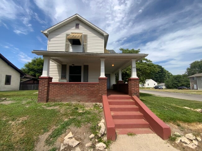 Photo - 632 N Sherman St House