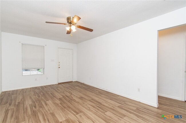 Photo - 1623 Pontotoc Trce