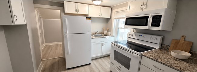 1305-1307 Avon St