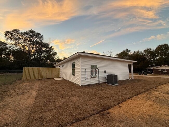 Photo - 32 Constitution Ave