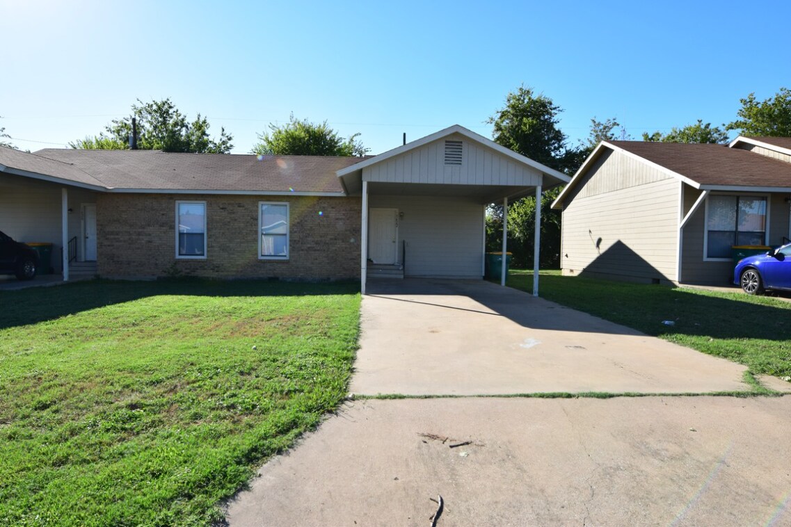 Photo - 1622 Kelly Dr