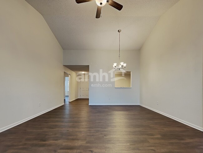 Photo - 15522 Dry Creek Rd