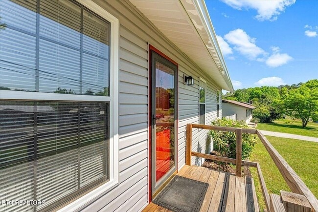 Photo - 5917 W Pine Ln