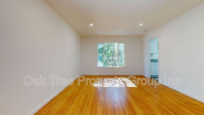 Photo - 2057 Central Ave