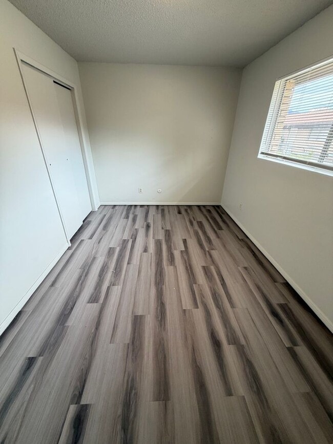3211 Morris St NE Unit 4