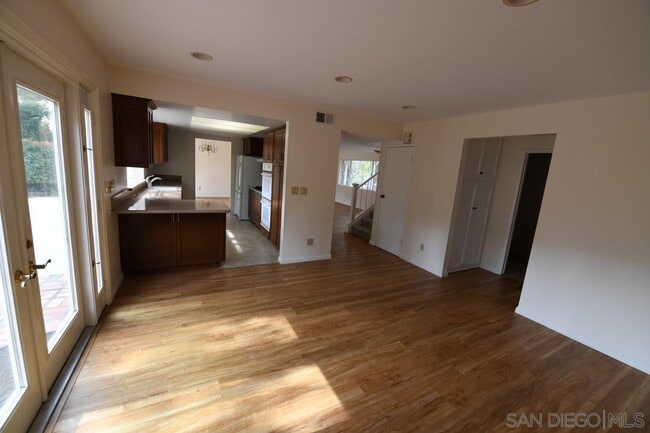 Photo - 5977 Agee St