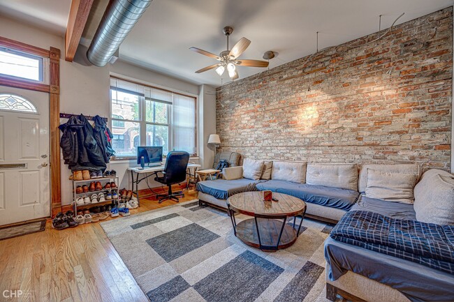 Photo - 1911 W Cortland St Unit 1