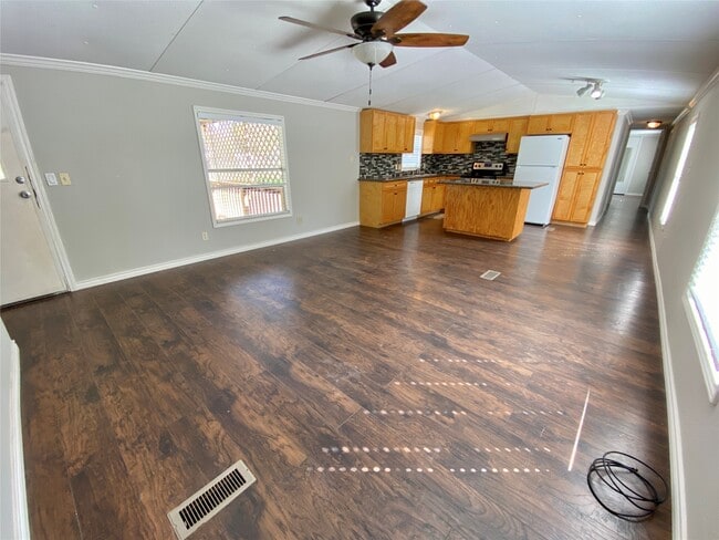 Photo - 16544 Live Oak Square Dr