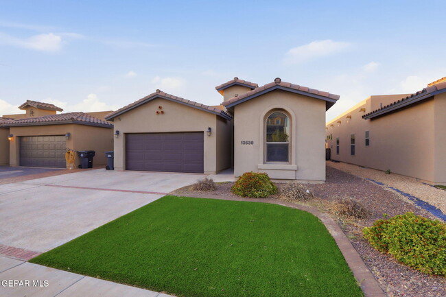 Photo - 13539 Doncaster St