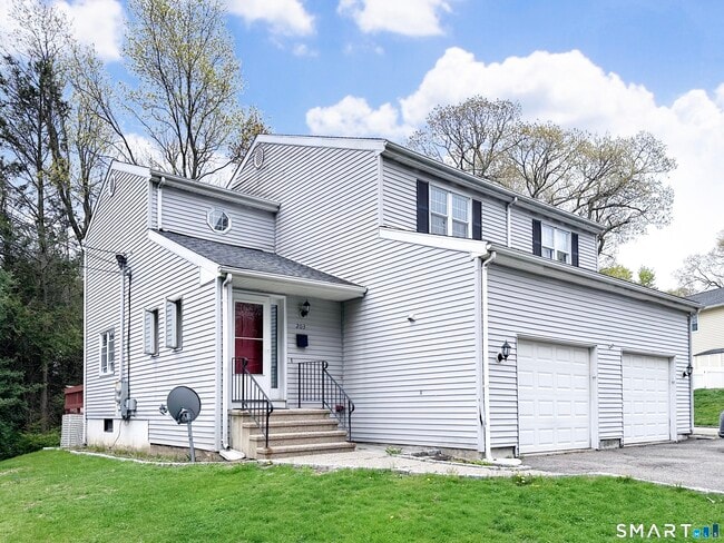 Photo - 203 Capewell Ave