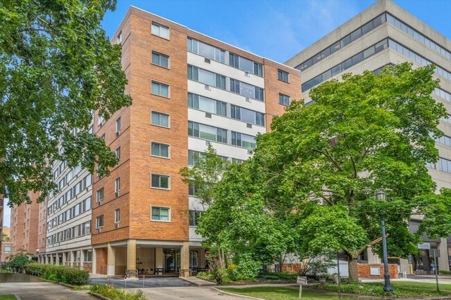 Photo - 1516 Hinman Ave Condo Unit 705