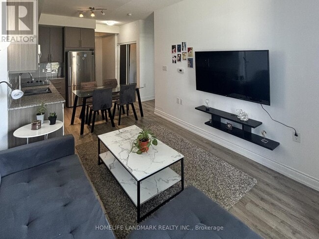 Photo - 9608 Yonge St Unit 303