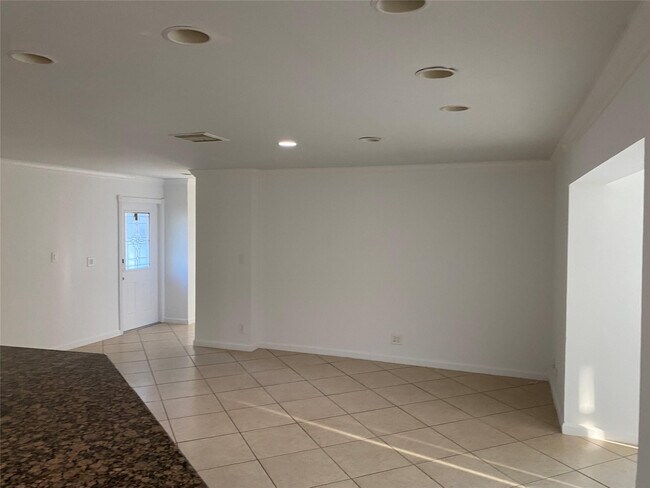 Photo - 22761 Neptune Rd