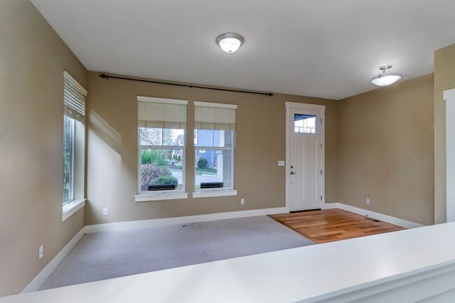 Photo - 5Bd/3Ba Lynnwood Home