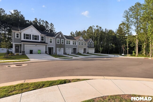 Photo - 104 Tree Moss Ct