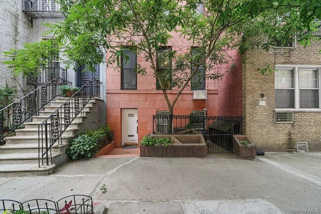 322 E 50th St