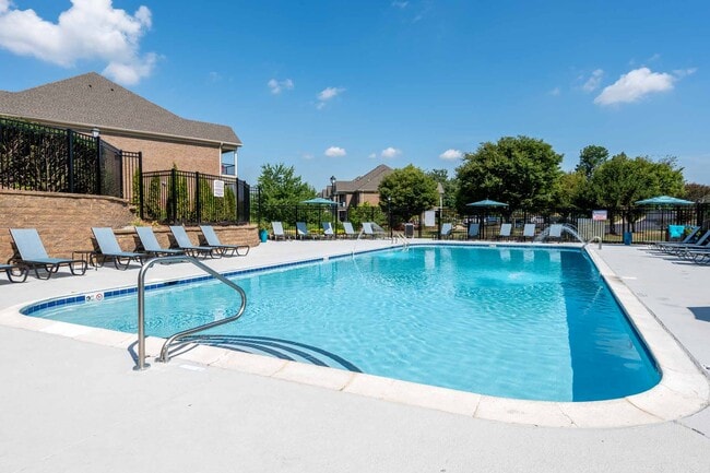 Blankenbaker Crossings Apartment Homes