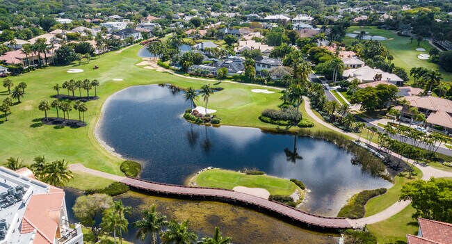 7369 Orangewood Ln Unit 303