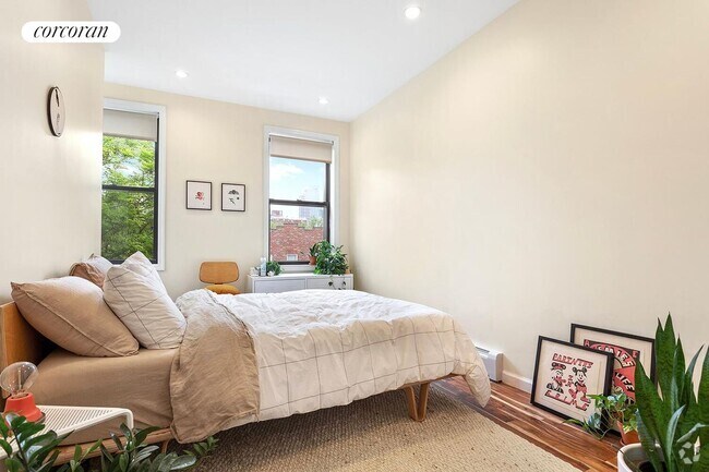 Building Photo - 466 Sackett St Rental