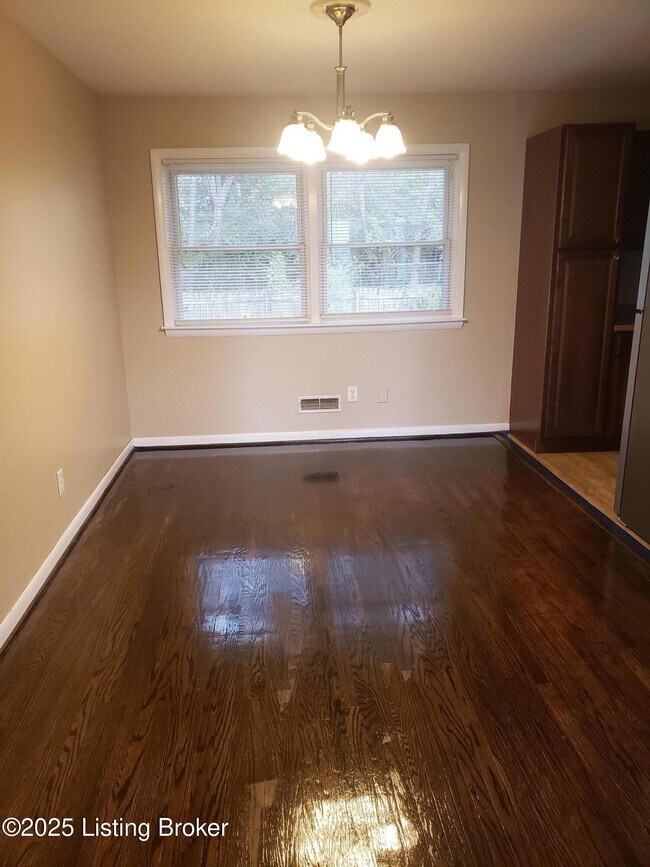 Photo - 5703 Bunning Dr