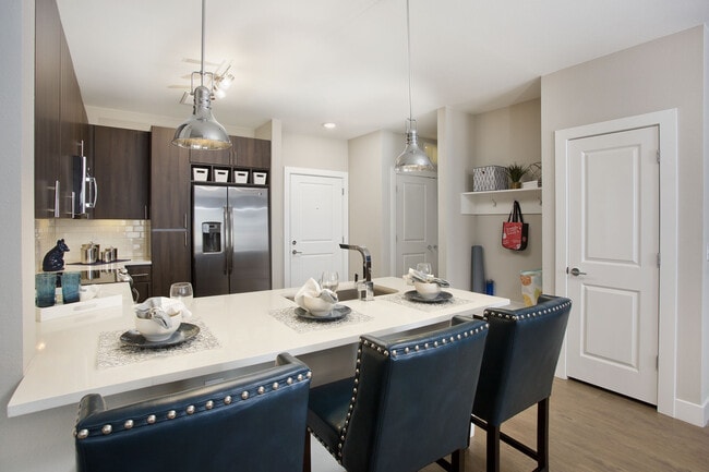 Broadstone on 9th apartments — community photo