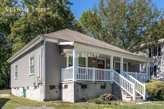 Photo - 915 Hale St