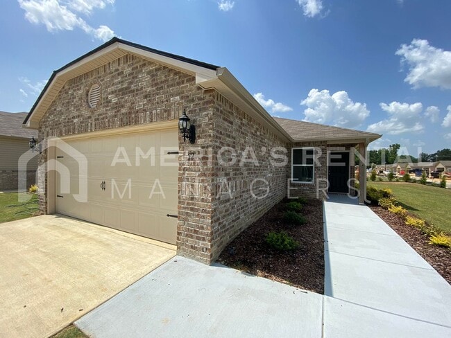 52 Cottage Ln