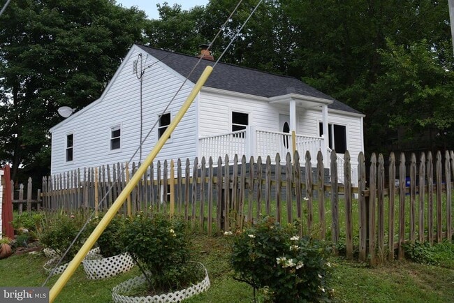 Photo - 12323 Dewey Rd
